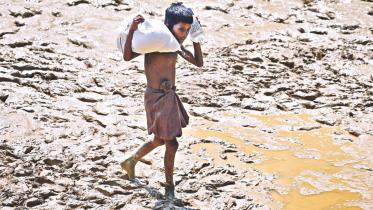 Rohingya refugee child.jpg