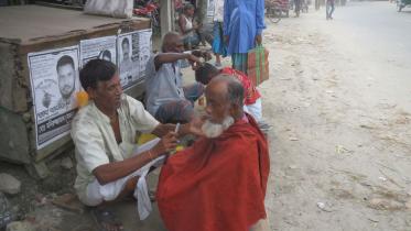 Roving barbers.jpg