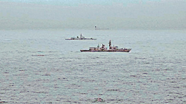 russian frigate.jpg