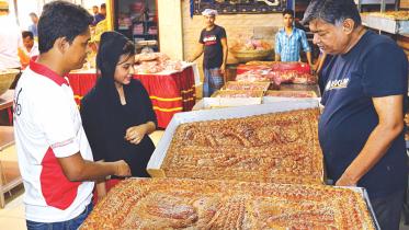 shabe e barat cakes.jpg