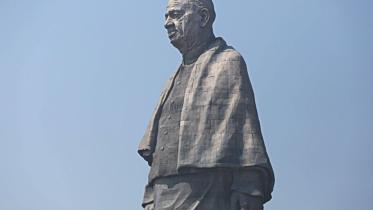 statue.jpg