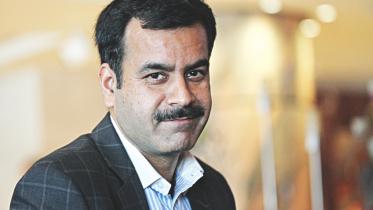Suresh Khosla.jpg