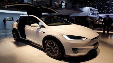 tesla-wb.jpg