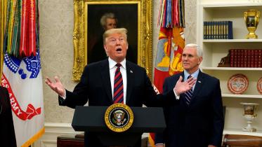 Trump-wb.jpg
