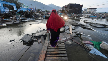 Tsunami.jpg