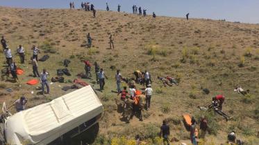 Turkey bus crash.jpg