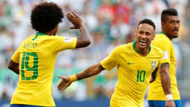 Willian and Neymar.JPG