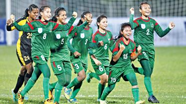 womens-team.jpg