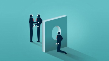 surveillance-society-vs-democracy.jpg