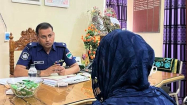 chuadanga-school_girl_is_talking_to_police_station.jpg
