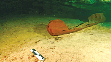 maya-canoe.jpg