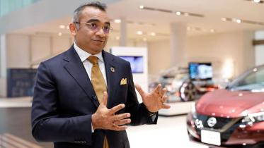 nissan-unveils.jpg