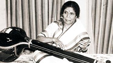 sandhya.jpg