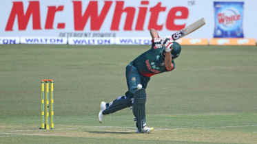 tamim_head_falling_over.jpg