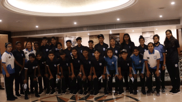 u-18-womens-football-team.gif