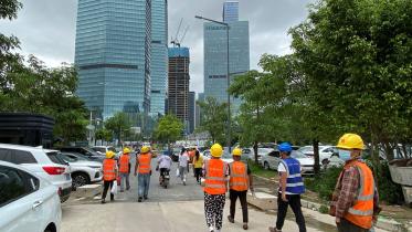in-miracle-city-shenzhen.jpg