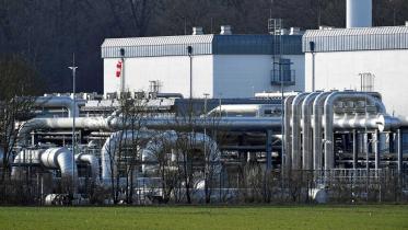 eu-tells-members-to-cut-gas.jpg