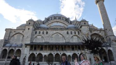turkeys-tourism.jpg