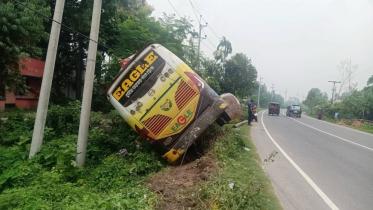 tangail_bus_robbery_news_picture_1.jpg