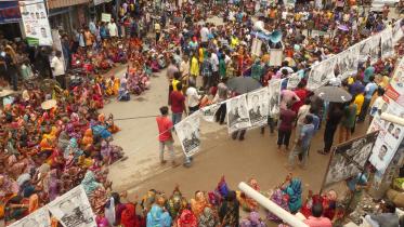 1._protest_rally_in_sreemangal_town_for_tk.300_in_daily_wage._photo._sanjoy_kairi.jpg