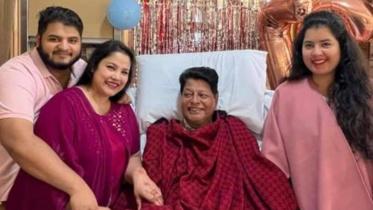 farooque_with_children.jpg