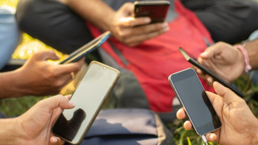 smartphone_bangladesh.jpeg