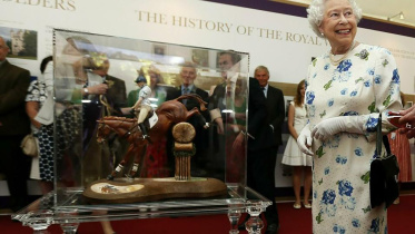 Queen Elizabeth 