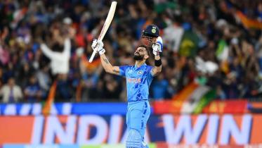 kohli-bat.jpg
