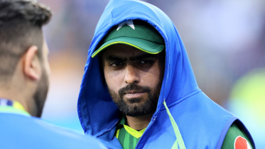 babar_azam_mon_kharap.jpg