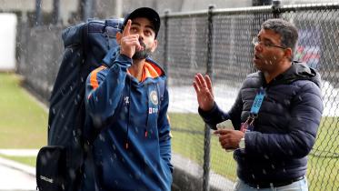 kohli-adelaide-web.jpg