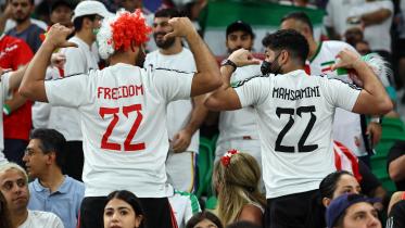 iran_fans.jpg