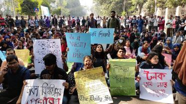 du_protest.jpg