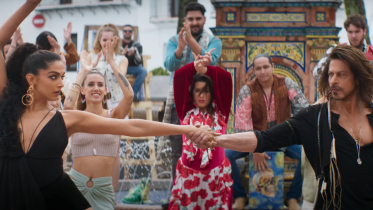 Pathaan’s second song: SRK dances into your heart with ‘Jhoome Jo Pathaan’