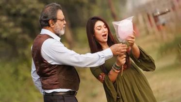 Apu pairs up with Tariq Anam Khan in ‘Chayabazi’