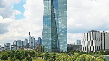 ecb-policymakers.jpg