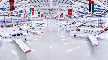 emirates-flight.jpg