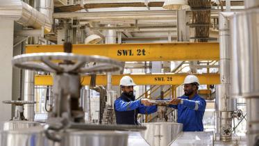 iraq-launches-new-oil-refinery.jpg