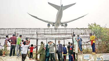 Int’l air travels surge in Bangladesh in 2022