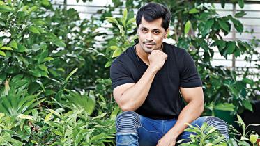 Bollywood films won't survive in Bangladeshi: ABM Sumon
