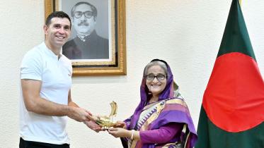 martinez_in_dhaka-tds.jpg