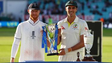 2023-07-31t182045z_403755951_up1ej7v1eyjn8_rtrmadp_3_cricket-test-eng-aus.jpg