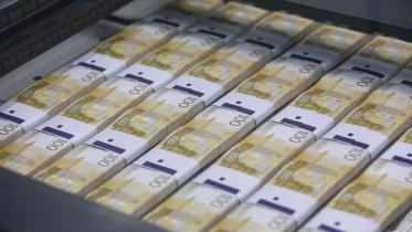 rouble-strengthens-b2.jpg