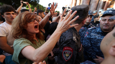 2023-09-19t150725z_1504112214_rc2ob3a1ssyo_rtrmadp_3_armenia-azerbaijan-yerevan-protest.jpg