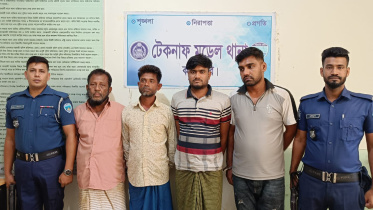 arrested_traffickers_in_teknaf_-_photo_collected.jpeg
