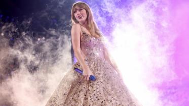 230713-taylor-swift-jm-1600-daea0b.jpg