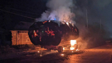 bogura_truck_torched.jpg