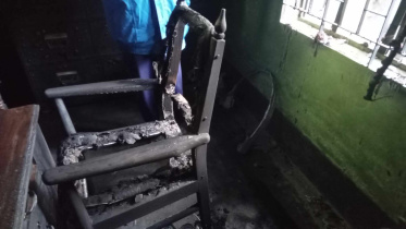 4 polling centres torched in Rajshahi