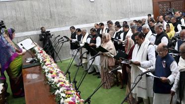 Newly elected MPs of the ruling Awami League took the oath of office this morning.
