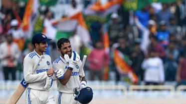 shubman_gill_l_and_dhruv_jurel_.jpg