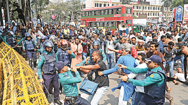 cop-clash.jpg